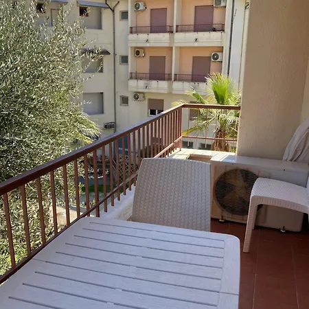 Li A 100 Mt Dal Mare Cilento Coast Bed & Breakfast