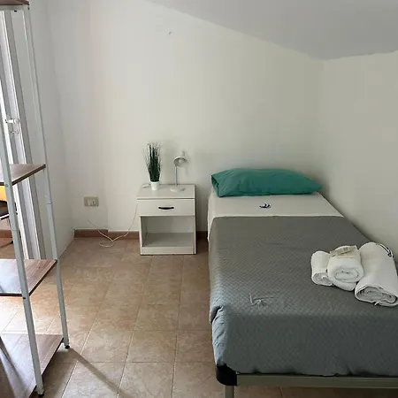Li A 100 Mt Dal Mare Cilento Coast Bed & Breakfast Scario